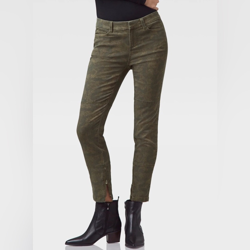 Ecru Del Corso Seam Detail Zipper Ankle Camo Jeans In Olive Camo. Size 2